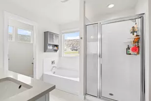 7282 N Golden Summit Dr, Eagle Mountain, UT 84005 - Photo 21