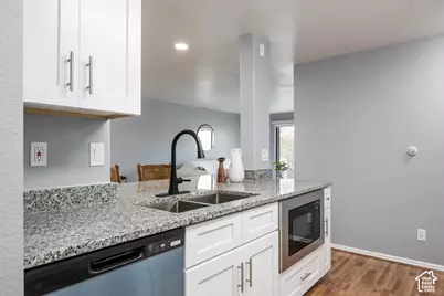 530 S 400 E #2302, Salt Lake City, UT 84111 - Photo 9