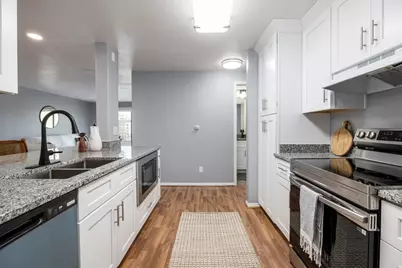 530 S 400 E #2302, Salt Lake City, UT 84111 - Photo 11