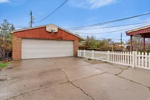 282 E 650 N, Bountiful, UT 84010 - Photo 27