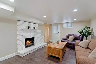 282 E 650 N, Bountiful, UT 84010 - Photo 17