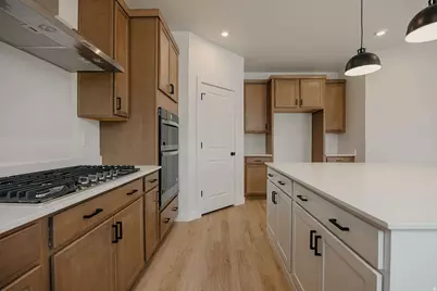 927 W Motor Vu Dr, Riverdale, UT 84405 - Photo 9