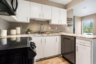 1089 E 8320 S #22, Sandy, UT 84094 - Photo 7