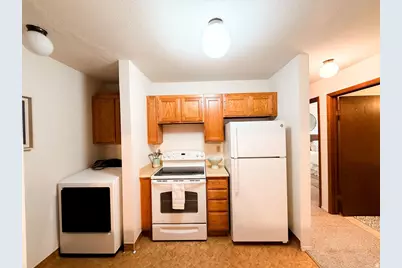 339 E 600 S #1407, Salt Lake City, UT 84111 - Photo 11