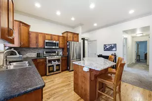 2481 E 1900 N, Layton, UT 84040 - Photo 3