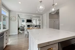 572 E Rockwell Vis, Draper, UT 84020 - Photo 5