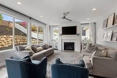 572 E Rockwell Vis, Draper, UT 84020 - Photo 7