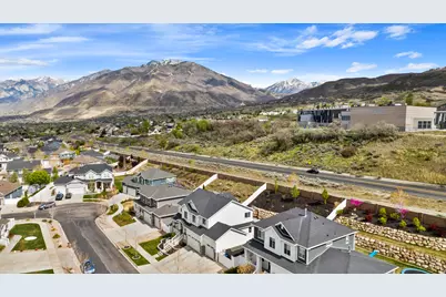 572 E Rockwell Vis, Draper, UT 84020 - Photo 35