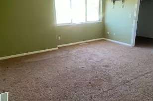 83 Canterbury Cir, Logan, UT 84321 - Photo 9