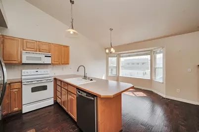 11463 S 2510 W, South Jordan, UT 84095 - Photo 11