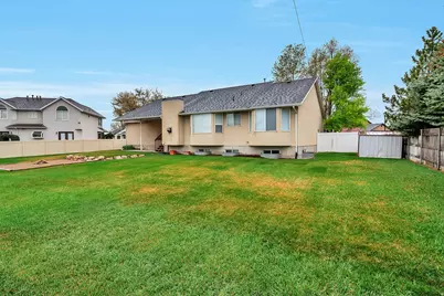 11463 S 2510 W, South Jordan, UT 84095 - Photo 33