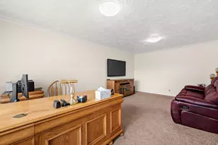 591 W 2050 N, West Bountiful, UT 84087 - Photo 3