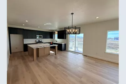 2405 W 3200 N, Farr West, UT 84404 - Photo 5