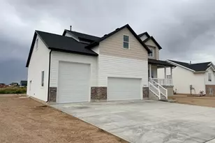 2405 W 3200 N, Farr West, UT 84404 - Photo 3