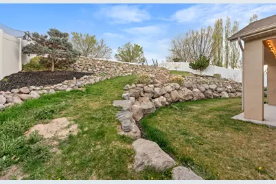 4841 W Copper Oaks Dr, Herriman, UT 84096 - Photo 23