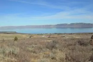 844 W Sunrise Cir, Garden City, UT 84028 - Photo 1