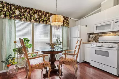 273 E Vagabond Dr, Murray, UT 84107 - Photo 3