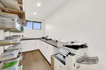 10885 S State St, Sandy, UT 84070 - Photo 23