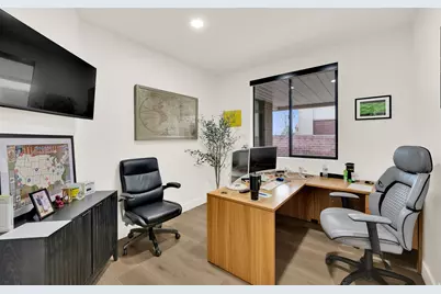 10885 S State St, Sandy, UT 84070 - Photo 15