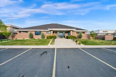 10885 S State St, Sandy, UT 84070 - Photo 39