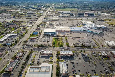 10885 S State St, Sandy, UT 84070 - Photo 51