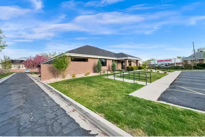 10885 S State St, Sandy, UT 84070 - Photo 41