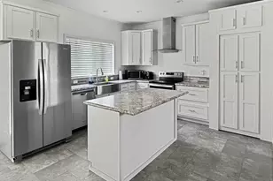 205 N 400 W, Orangeville, UT 84537 - Photo 3