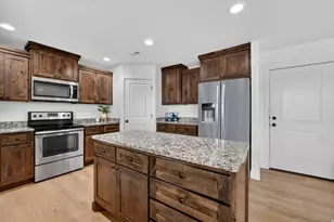 3424 E Bridge St, Eagle Mountain, UT 84005 - Photo 9