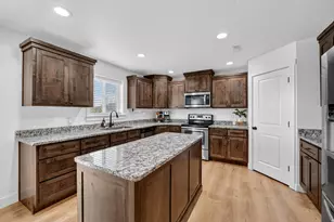 3424 E Bridge St, Eagle Mountain, UT 84005 - Photo 7