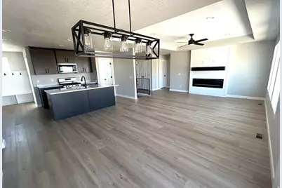 1159 Oakridge N #107, Centerville, UT 84014 - Photo 15