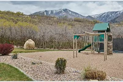 200 S Mahogany Way, Elk Ridge, UT 84651 - Photo 45