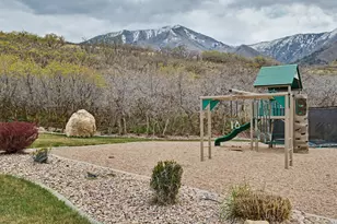 200 S Mahogany Way, Elk Ridge, UT 84651 - Photo 45