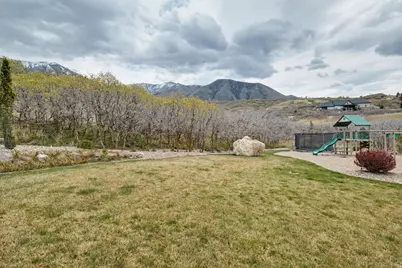 200 S Mahogany Way, Elk Ridge, UT 84651 - Photo 43