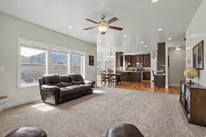 200 S Mahogany Way, Elk Ridge, UT 84651 - Photo 9