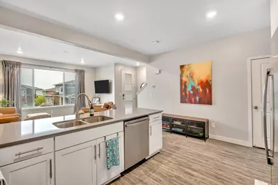 1024 W Lapis Way S, Bluffdale, UT 84065 - Photo 9