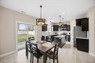 358 Lakeview Dr, Lehi, UT 84043 - Photo 7