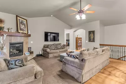 816 N 2700 W, Layton, UT 84041 - Photo 9