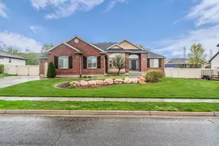 816 N 2700 W, Layton, UT 84041 - Photo 1