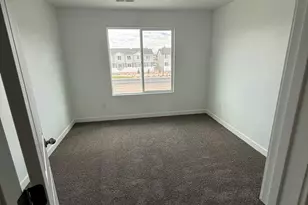 887 E Oakum Ln, Saratoga Springs, UT 84045 - Photo 5