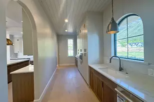 702 N 2000 E, Mapleton, UT 84664 - Photo 7