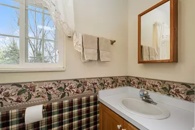 4851 E Lake Creek Rd, Heber City, UT 84032 - Photo 23