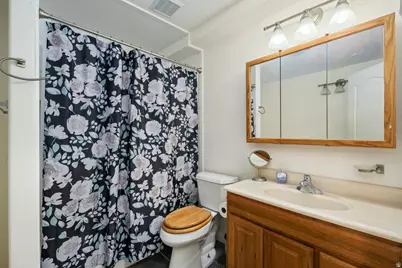 4851 E Lake Creek Rd, Heber City, UT 84032 - Photo 37