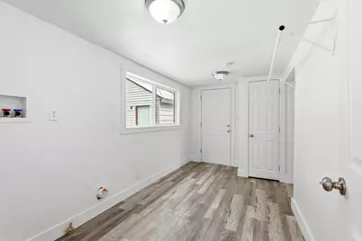 295 S Main St, Providence, UT 84332 - Photo 19