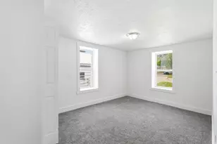 295 S Main St, Providence, UT 84332 - Photo 15