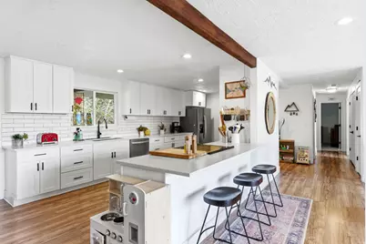 7145 S Cavalier Cir, Cottonwood Heights, UT 84121 - Photo 5