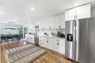 7145 S Cavalier Circle, Cottonwood Heights, UT 84121 - Photo 9