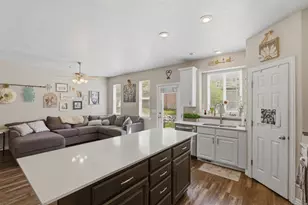 10262 N 3900 W, Cedar Hills, UT 84062 - Photo 11