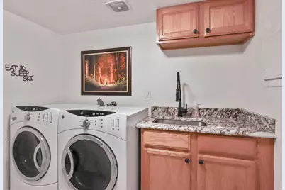 9618 S Ruskin Cir, Sandy, UT 84092 - Photo 47