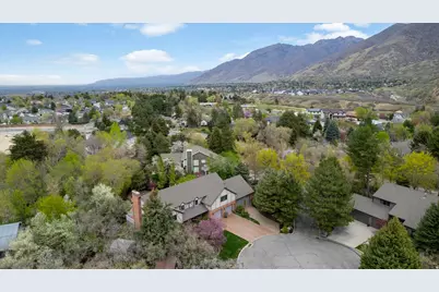 9618 S Ruskin Cir, Sandy, UT 84092 - Photo 5