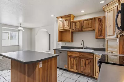 426 W 2700 S, Perry, UT 84302 - Photo 7